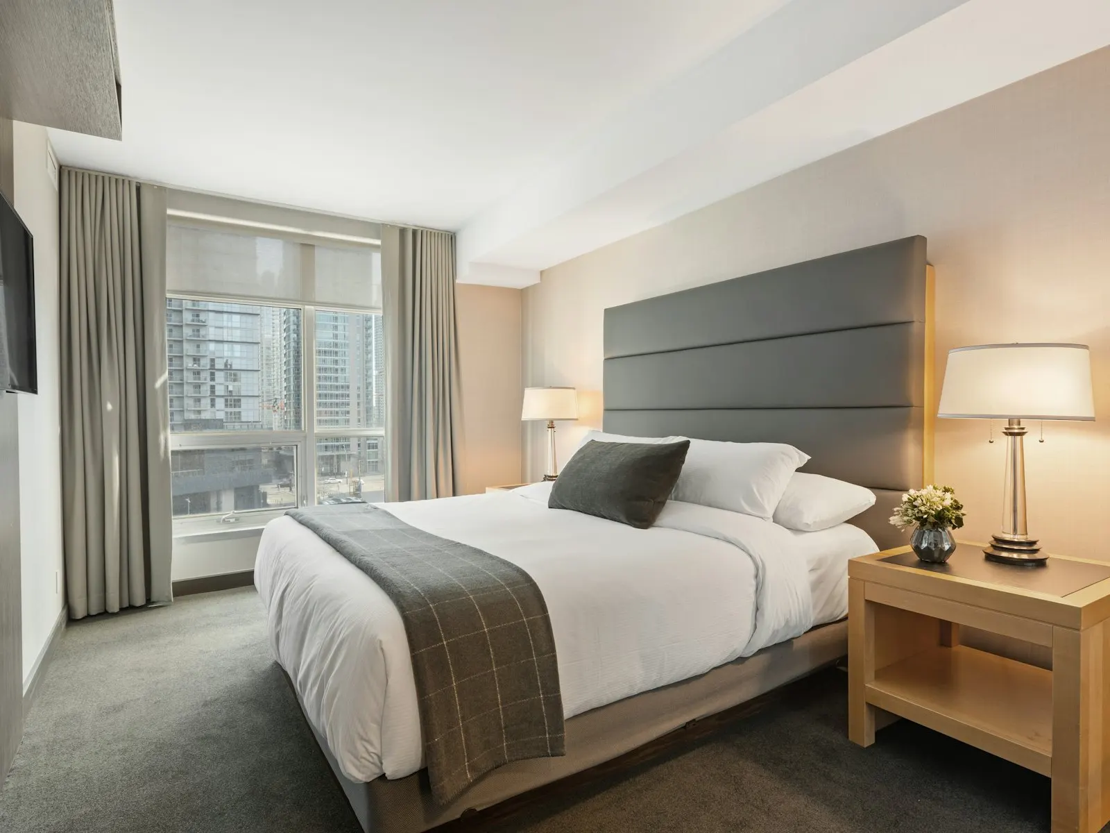 White hotel bedsheets stacked